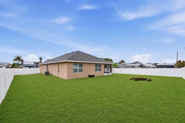 428 SE Fairchild Ave, Port St. Lucie, Florida 34984, image 3