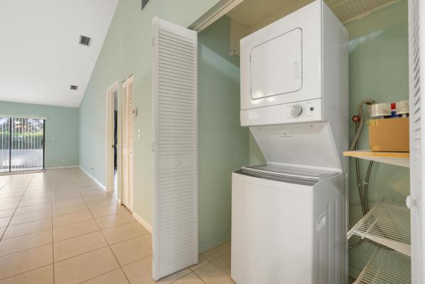 Thornhill Lake, 6779 Bridlewood Ct, Boca Raton, Florida 33433, image 2