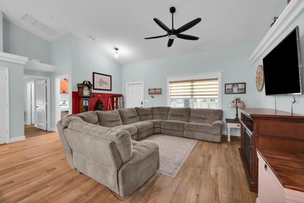 Indian River Estates, 5566 Pinetree Dr, Fort Pierce, Florida 34982, image 1