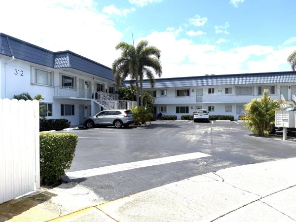 North Cove, 316 Southwind Ct #103, North Palm Beach, Florida 33408, image 2