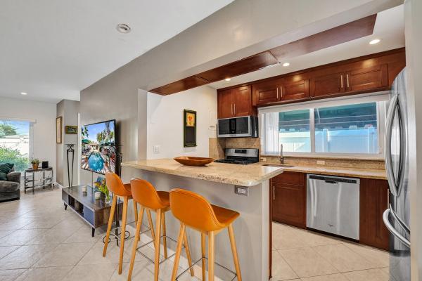 Lake Ridge, 1036 NE 9th Ave, Fort Lauderdale, Florida 33304, image 3