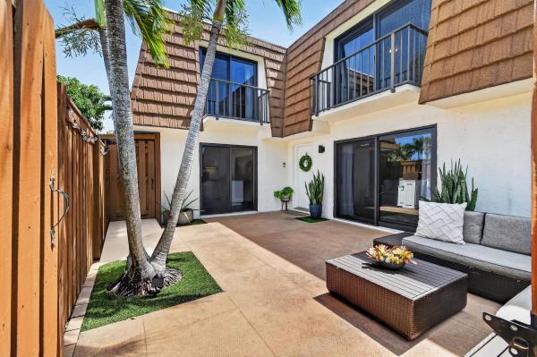 3900 SE County Line Rd, Jupiter, Florida 33469, image 1