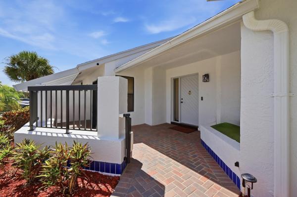 The Villas Of Waterberry, 10775 Waterberry Dr, Boca Raton, Florida 33498, image 2