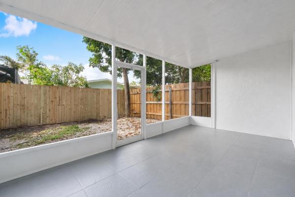 Tam O'Shanter Villas, 6561 Boulevard Of Champions, North Lauderdale, Florida 33068, image 2