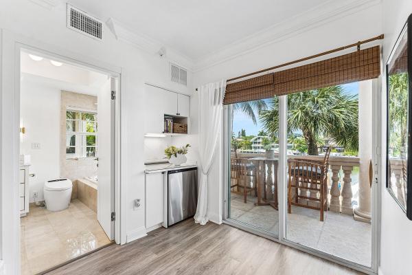 19 Hendricks Isle #101, Fort Lauderdale, Florida 33301, image 3