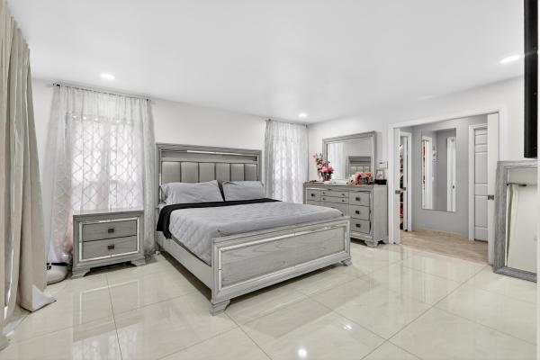 Briarwood, 4831 Dorchester Mews, Haverhill, Florida 33415, image 2