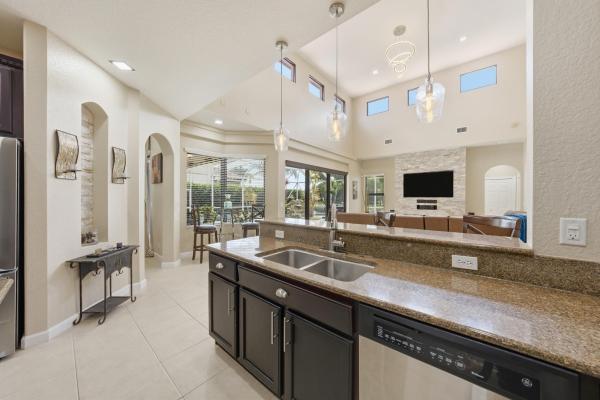Hamilton Bay, 3668 Turtle Island Ct, West Palm Beach, Florida 33411, image 2