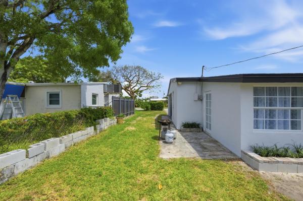 Collier Estates, 330 NE 59th Ct, Oakland Park, Florida 33334, image 1