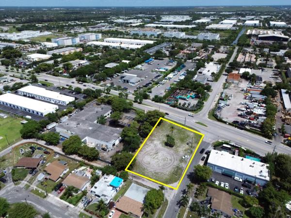 Ford's Manor, 2400 Dr Martin Luther King Jr Blvd, Pompano Beach, Florida 33069, image 1