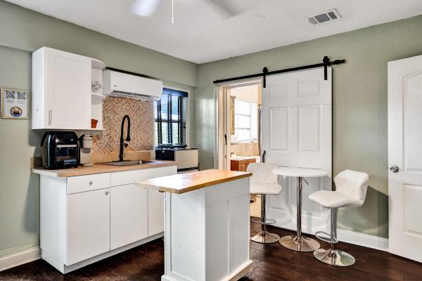 Coral Heights, 4460 NE 17th Ter, Oakland Park, Florida 33334, image 1