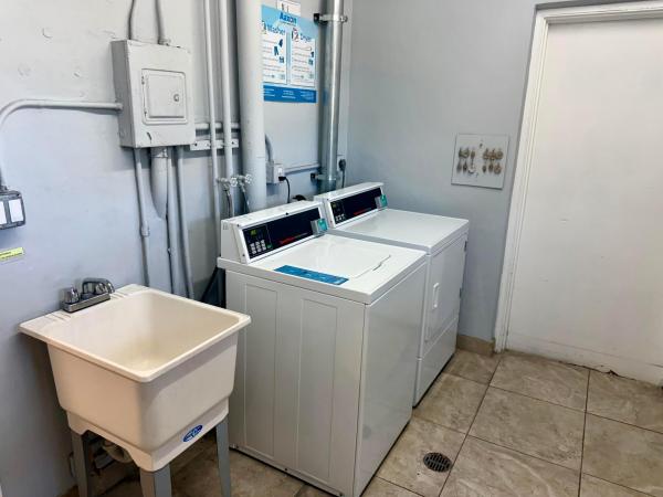Fairways Royale, 1000 NE 14th Ave #304, Hallandale Beach, Florida 33009, image 2
