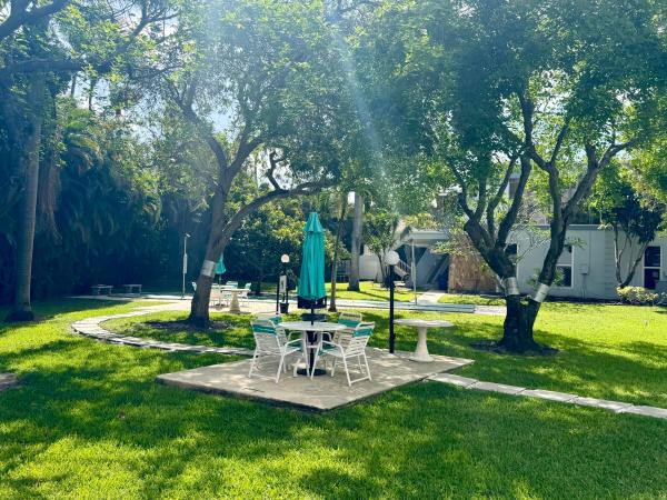 Fairways Royale, 1000 NE 14th Ave #304, Hallandale Beach, Florida 33009, image 3