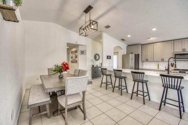 Wyndham Park At Victoria Woods, 6036 Azalea Cir, West Palm Beach, Florida 33415, image 2