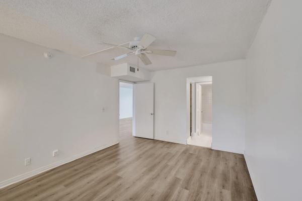 Poinciana Place Of Pine Island Ridge, 9470 Poinciana Pl #308, Davie, Florida 33324, image 1
