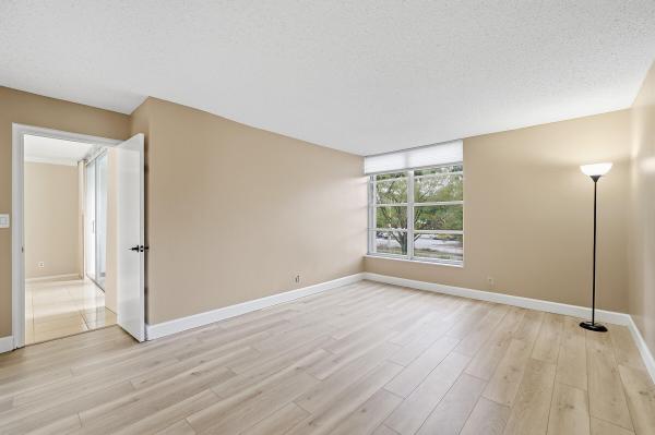 Plantation Royal, 6903 Cypress Rd #B24, Plantation, Florida 33317, image 1