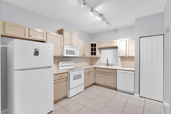 Mizner Pointe Of Boca Via Ancho, 8297 Via Leonessa, Boca Raton, Florida 33433, image 3