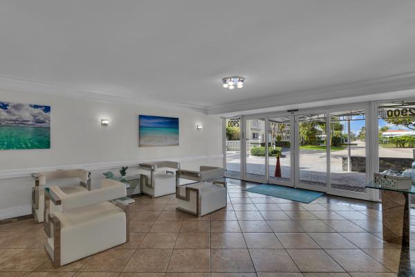 Lauderdale Tower, 2900 NE 30th St #L-2, Fort Lauderdale, Florida 33306, image 1