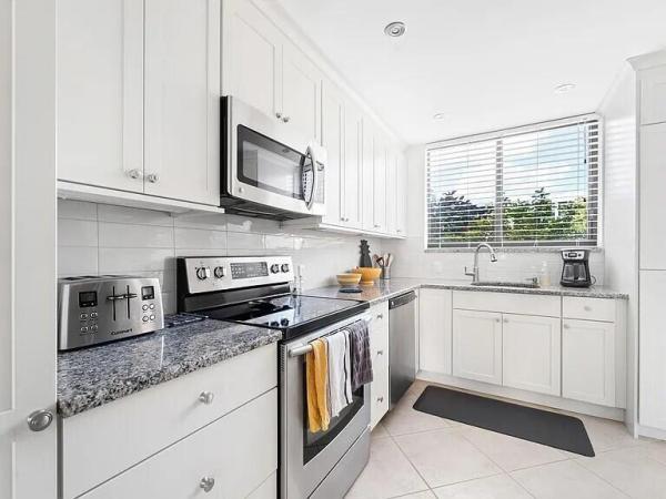D'Este Court At The Fountains Country Club, 4228 Deste Ct, Lake Worth, Florida 33467, image 2