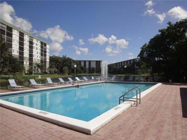 The Island At Cypress Bend, 2213 Cypress Island Dr #308, Pompano Beach, Florida 33069, image 3