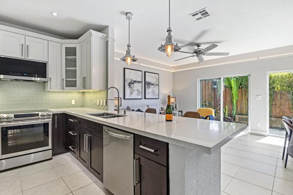 1741 NE 4th Ave #F5, Fort Lauderdale, Florida 33305, image 3