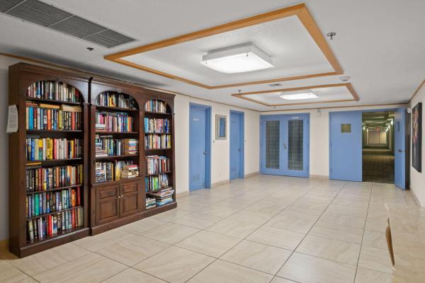Country Club Village, 16300 Golf Club Rd #808, Weston, Florida 33326, image 1