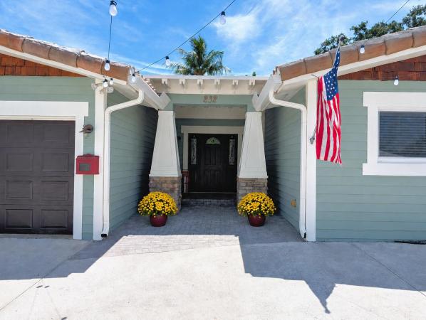 Lake Floresta Park, 232 NW 10th Ct, Boca Raton, Florida 33486, image 1