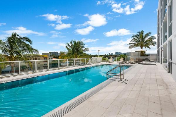 Tiffany House, 401 N Birch Rd #1102, Fort Lauderdale, Florida 33304, image 1