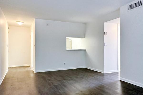 Presidential Golfview, 1900 N Congress Ave #105, West Palm Beach, Florida 33401, image 3