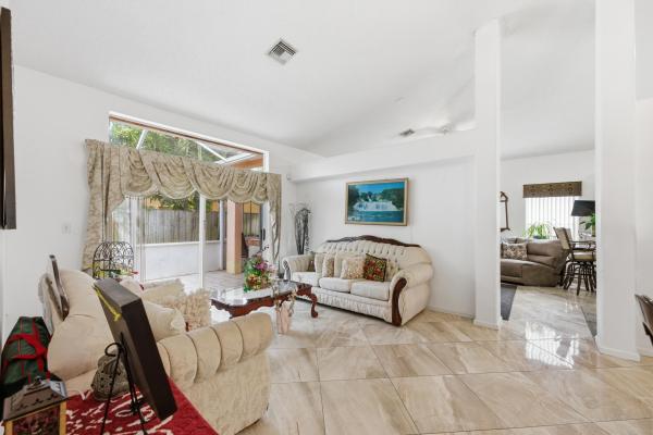 Saratoga Lakes, 113 E Saratoga Blvd Blvd, Royal Palm Beach, Florida 33411, image 3