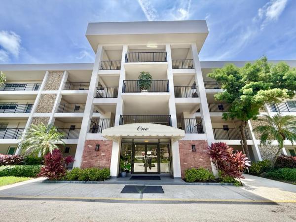 Palm-Aire Country Club 1, 2800 N Palm Aire Dr #404, Pompano Beach, Florida 33069, image 1