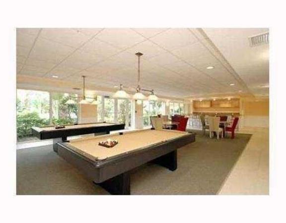 Pine Crest Village At Victoria Park, 1515 E Broward Blvd #305, Fort Lauderdale, Florida 33301, image 2