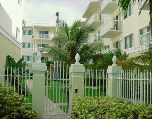 Pine Crest Village At Victoria Park, 1515 E Broward Blvd #305, Fort Lauderdale, Florida 33301, image 3