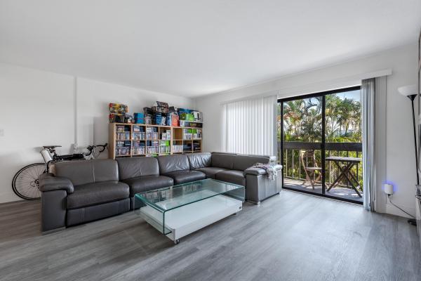 Presidential Golfview, 1700 N Congress Ave #302, West Palm Beach, Florida 33401, image 1