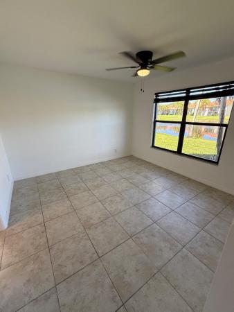 Palm Beach Grande, 1515 Lake Crystal Dr #B, West Palm Beach, Florida 33411, image 2