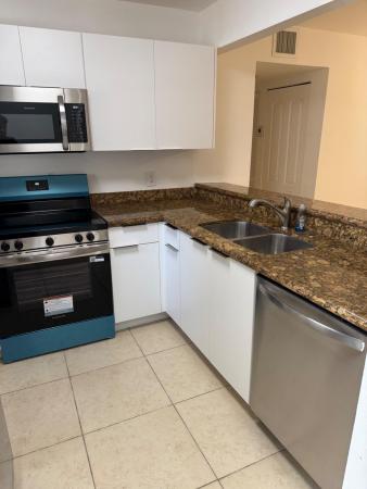 Palm Beach Grande, 1515 Lake Crystal Dr #B, West Palm Beach, Florida 33411, image 3