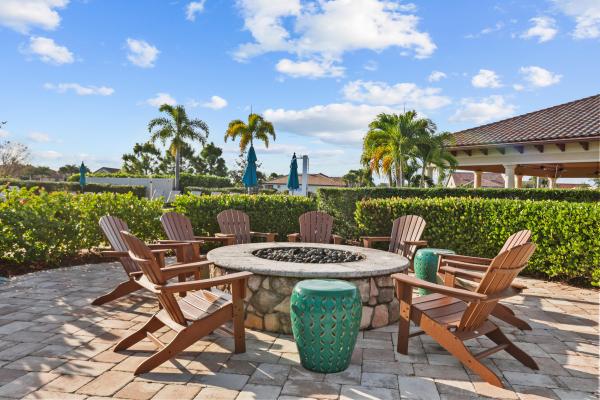 786 SE Courances Dr, Port St. Lucie, Florida 34984, image 2