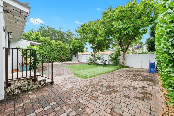 Isle Of Normandy, 2183 Bay Dr, Miami Beach, Florida 33141, image 1