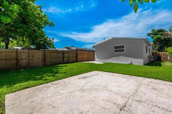 Broadview Country Club Estates, 6560 SW 20th St, North Lauderdale, Florida 33068, image 3