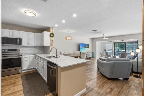 Mariners Cove, 2359 Treasure Isle Dr #34, Palm Beach Gardens, Florida 33410, image 2