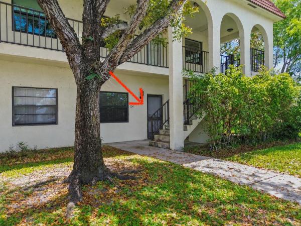 3408 Cypress Trl #104, West Palm Beach, Florida 33417, image 2