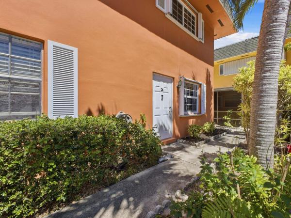 Palm Townhouse, 2200 Monroe St #24, Hollywood, Florida 33020, image 1