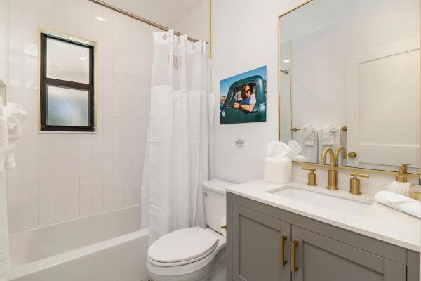 Maddock, 320 Linda Ln, West Palm Beach, Florida 33405, image 1