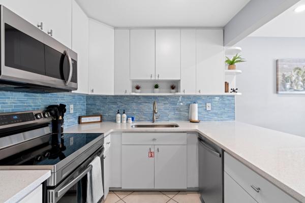 Villa Rica, 3370 NE 5th Dr, Boca Raton, Florida 33431, image 2