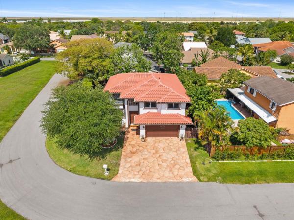 Grenadier Estates, 2670 NW 123rd Dr, Coral Springs, Florida 33065, image 2