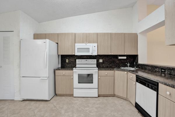 Devon, 7243 S Devon Dr #211, Tamarac, Florida 33321, image 1