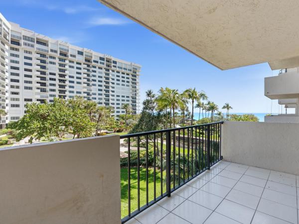 Sea Ranch Club B, 5000 N Ocean Blvd #306, Lauderdale By The Sea, Florida 33308, image 1