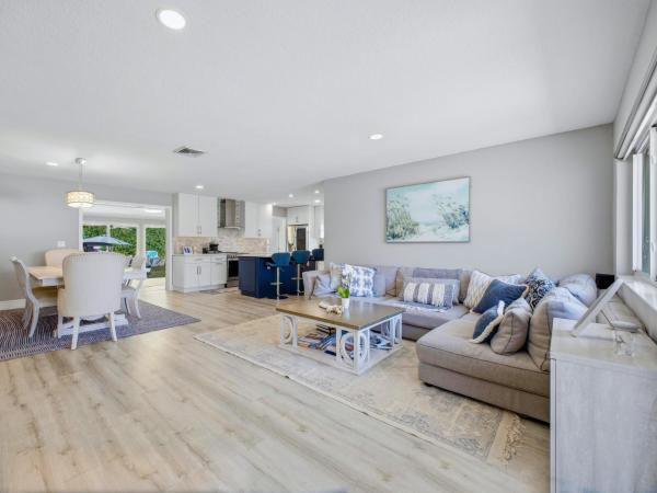 Hillsboro Estates, 2020 NE 26th St, Lighthouse Point, Florida 33064, image 1