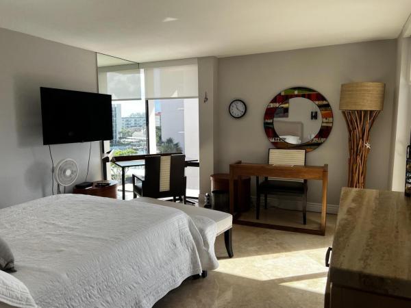 Yacht & Racquet Club Of Boca Raton, 2701 N Ocean Blvd #5070, Boca Raton, Florida 33431, image 1