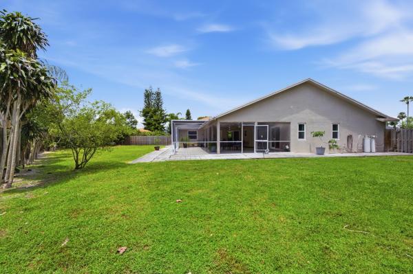 Eastwood Of Wellington, 1405 Chappard Ct, Wellington, Florida 33414, image 2