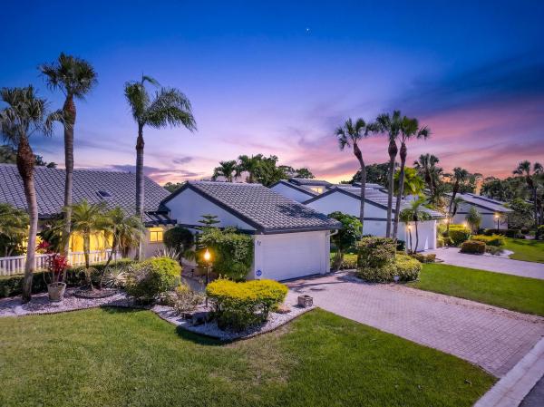 17 Villa Ln, Boynton Beach, Florida 33436, image 1